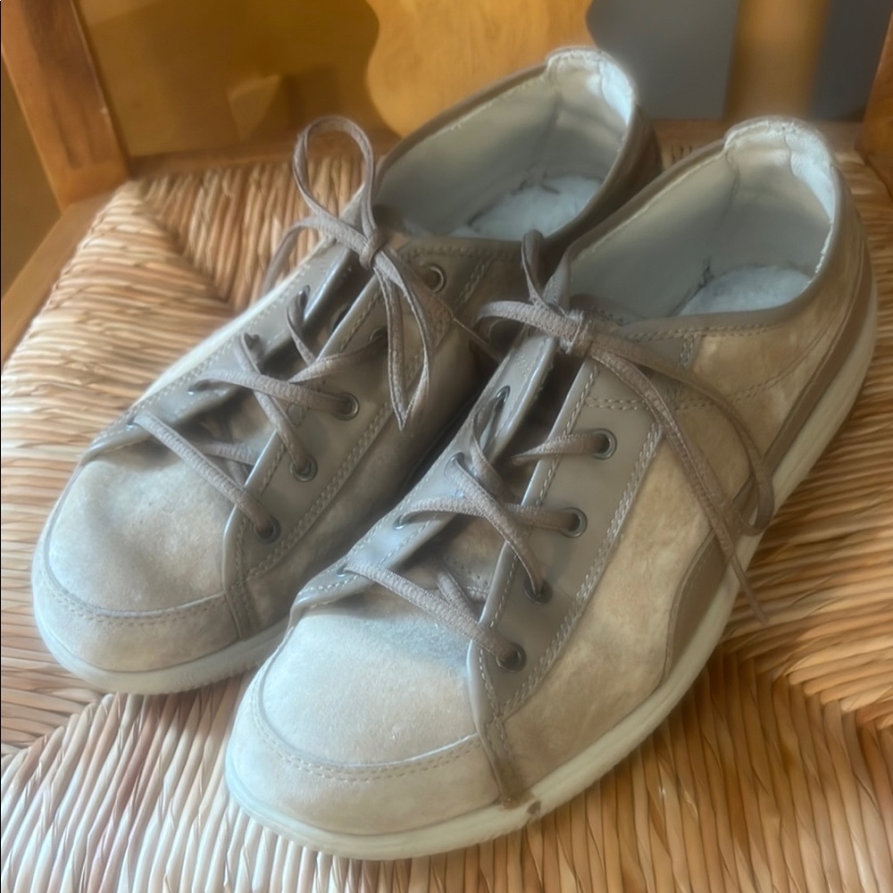 Casual Tan Sneakers